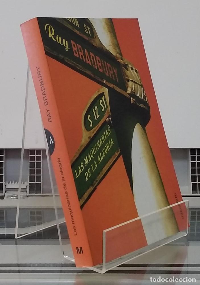 Libros: Las maquinarias de la alegr&iacute;a - Ray Bradbury - Foto 1