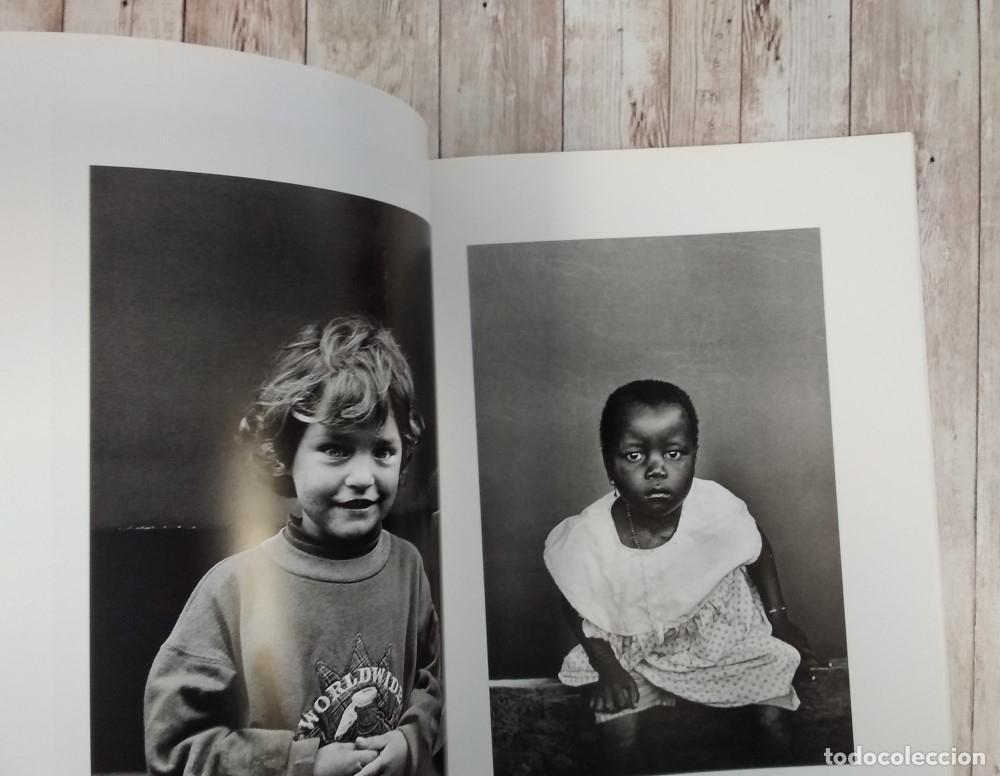 Libros: Retratos de los ni&ntilde;os del &eacute;xodo (como NUEVO) - Sebastiao Salgado - Foto 2