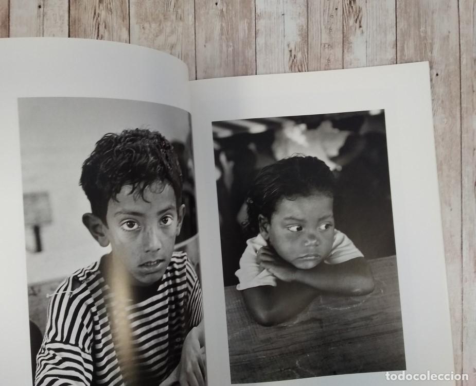Libros: Retratos de los ni&ntilde;os del &eacute;xodo (como NUEVO) - Sebastiao Salgado - Foto 4