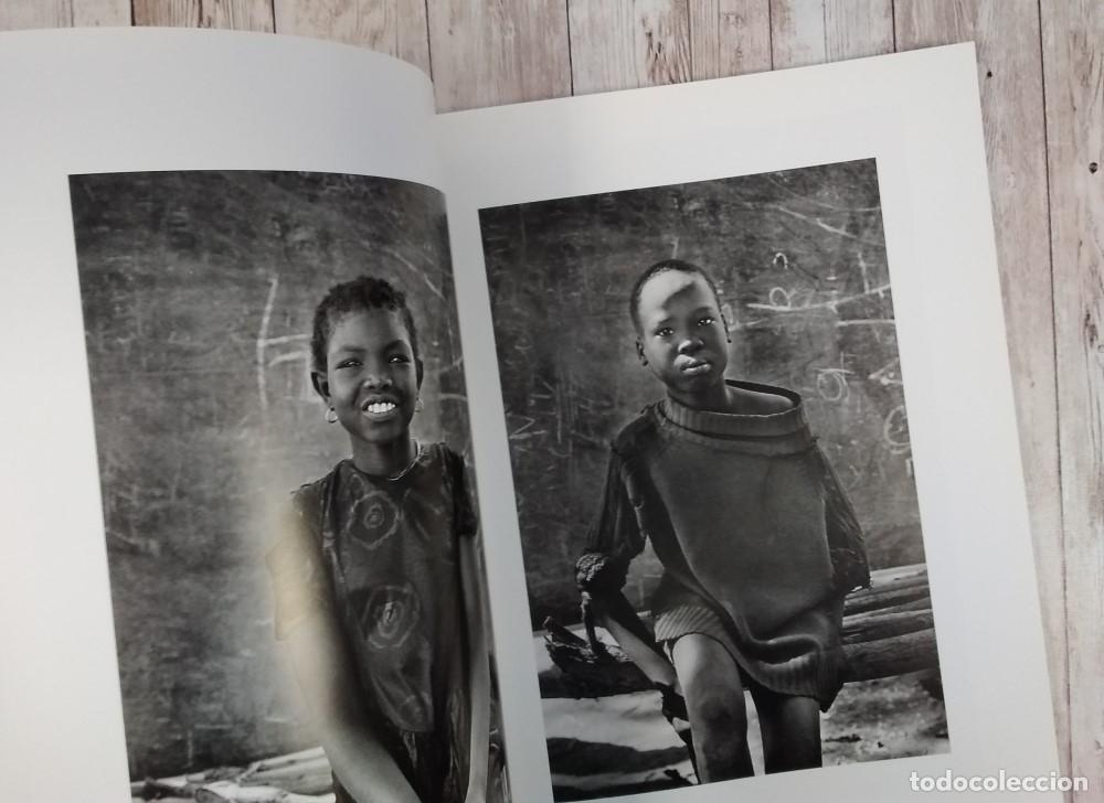 Libros: Retratos de los ni&ntilde;os del &eacute;xodo (como NUEVO) - Sebastiao Salgado - Foto 6
