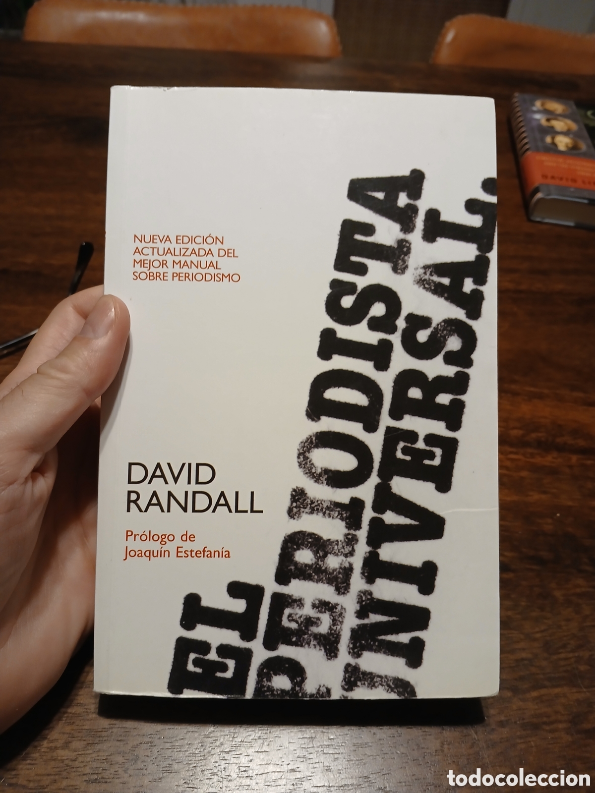 Libros: El periodista universal, David Randall - Foto 1