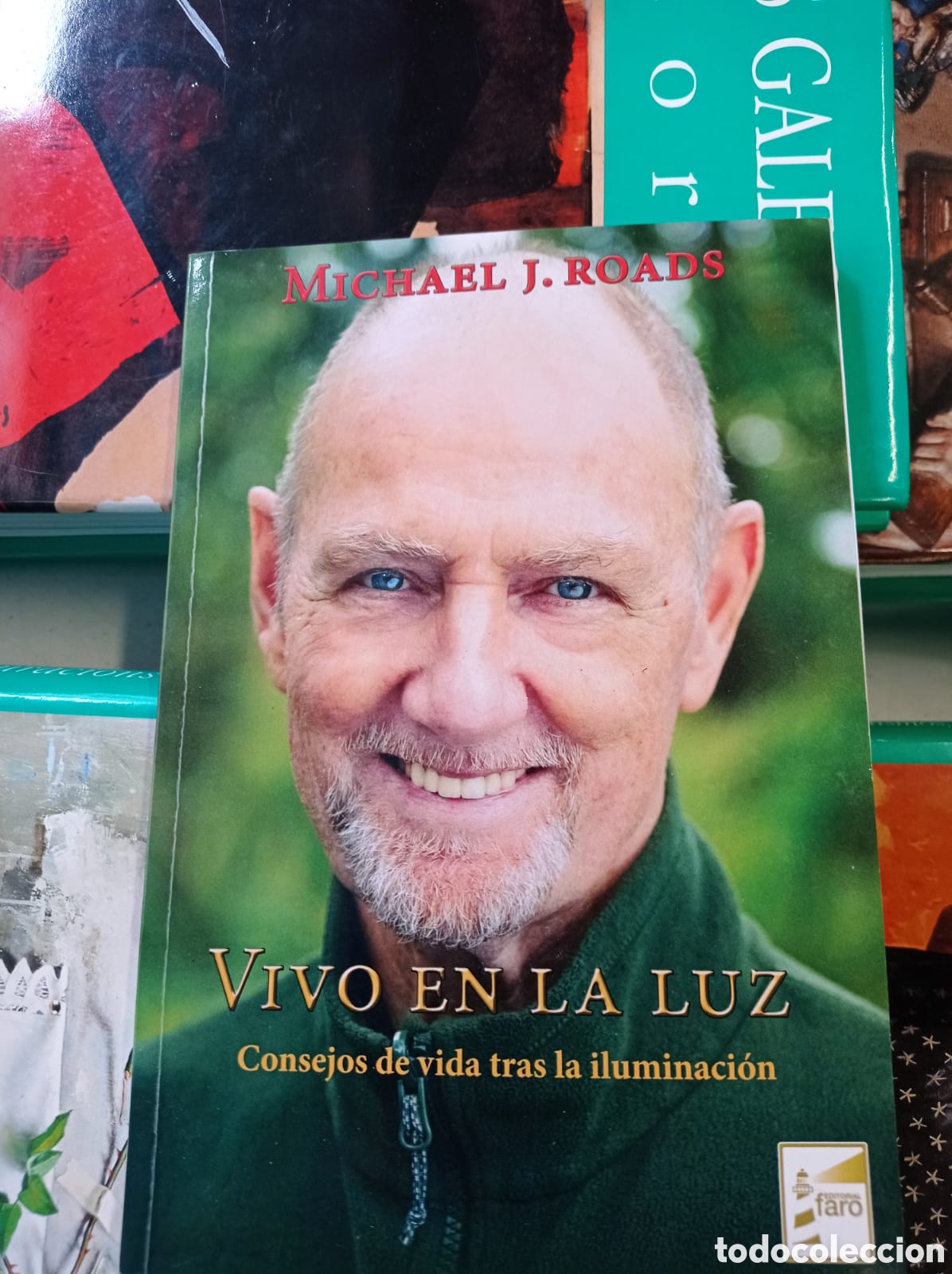 Livros em segunda m&atilde;o: Vivo en la luz. Consejos de vida tras la iluminacion