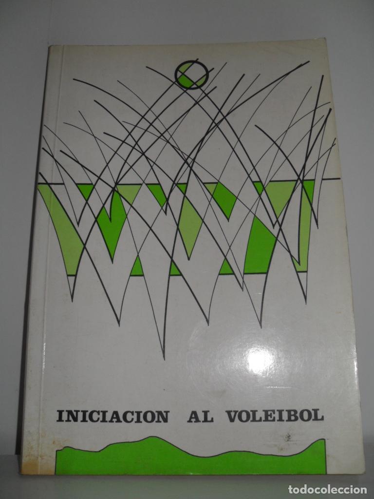 Libros: INICIACION AL VOLEIBOL - VARIOS - Foto 1