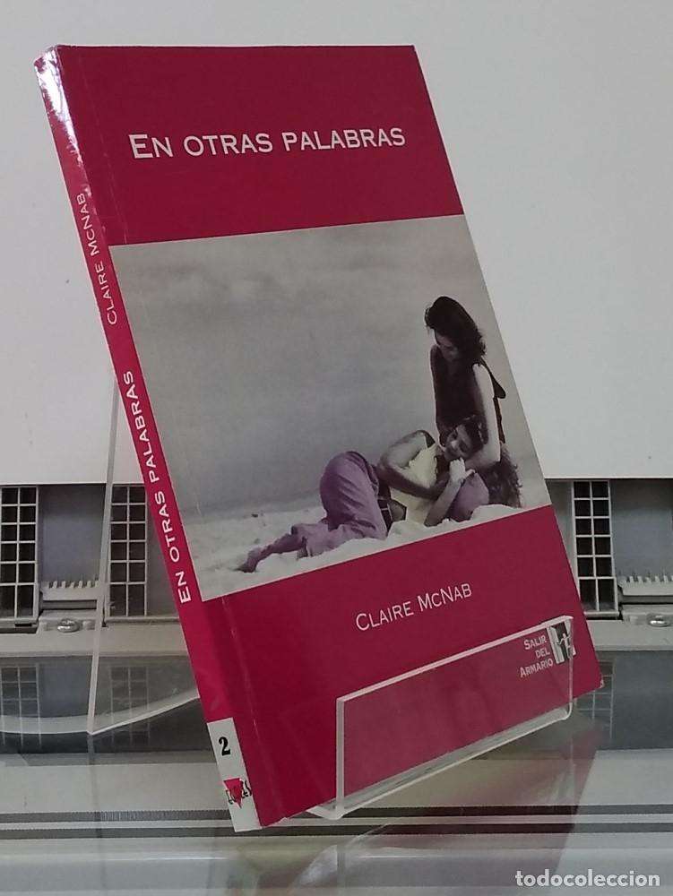 Libros: En otras palabras - Claire McNab - Foto 1