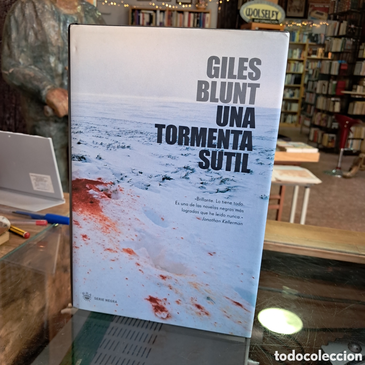 Libros: Giles Blunt, Una. Tormenta sutil, RBA - Foto 1