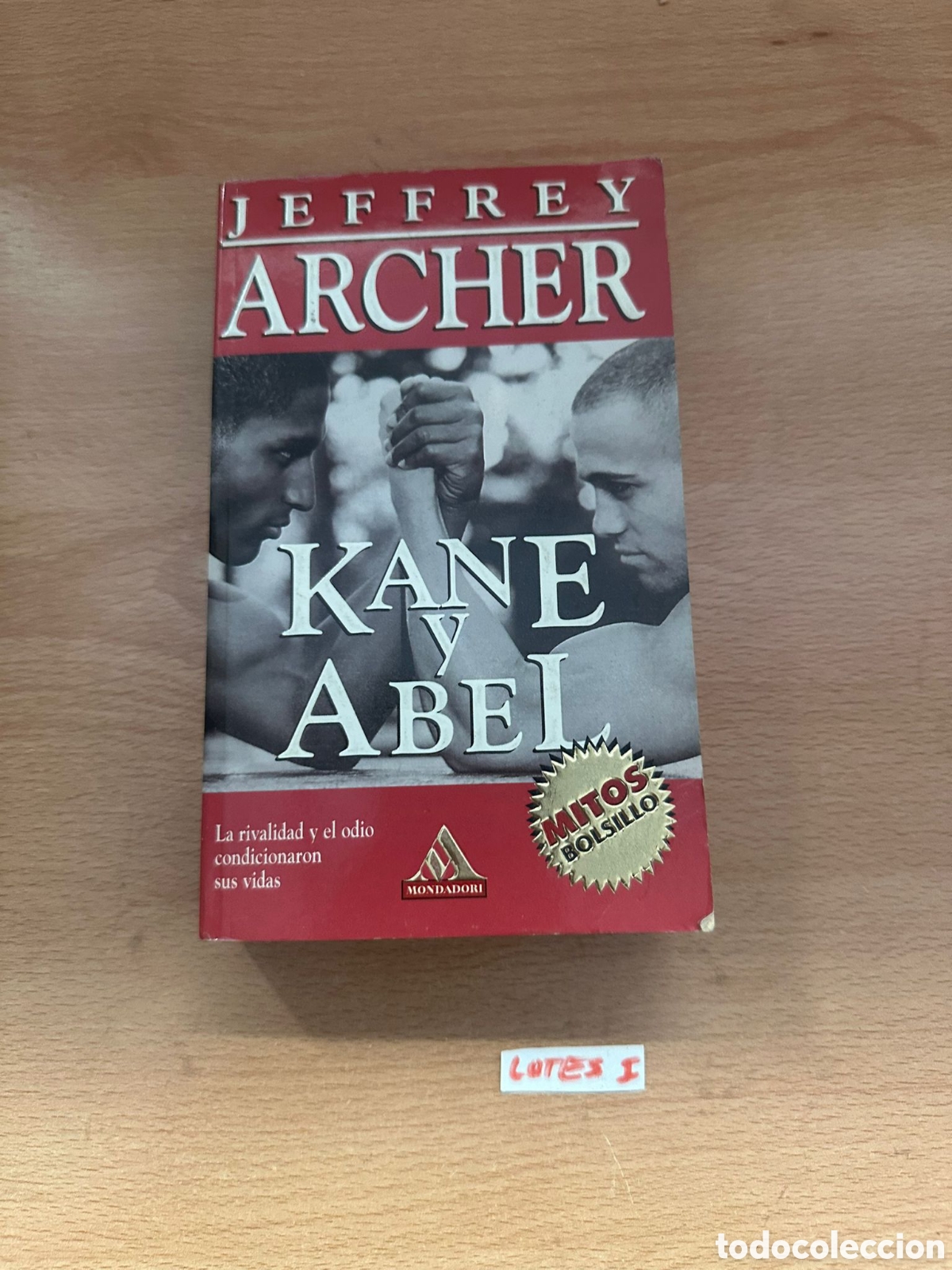 Libros: Kane y Abel Jeffrey archer - Foto 1