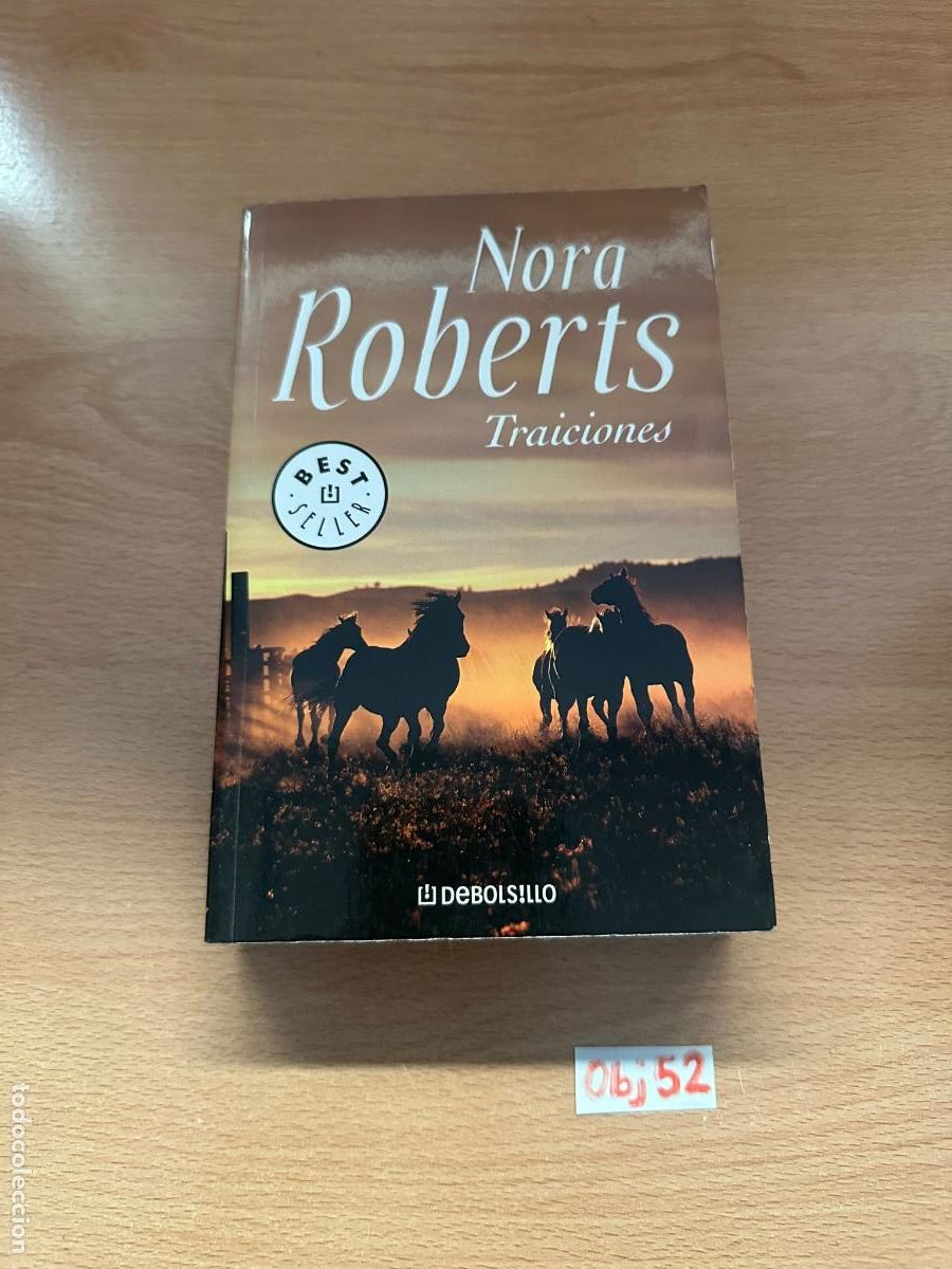 Libros: Nora Roberts traiciones - Foto 1