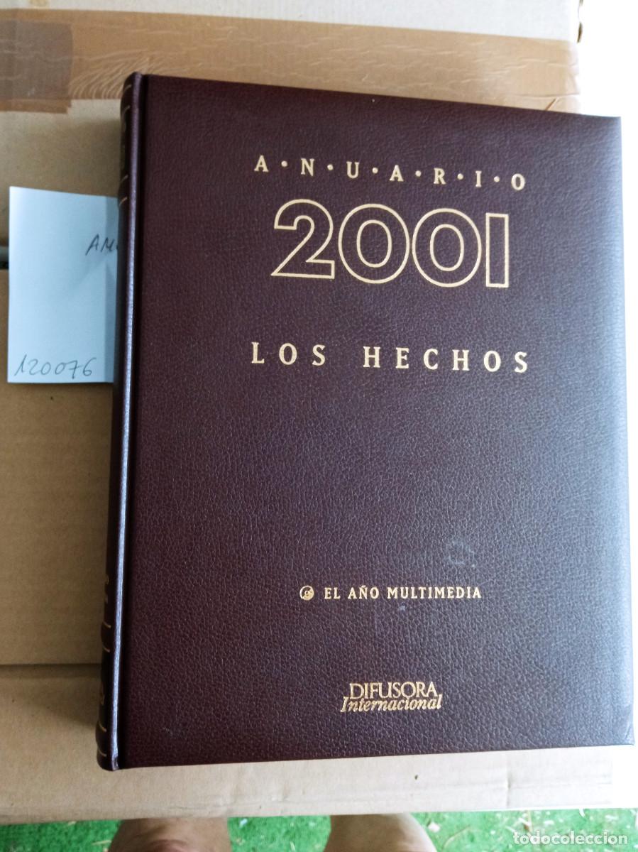 Libros: VV AA - Anuario de los hechos 2001 - Foto 1