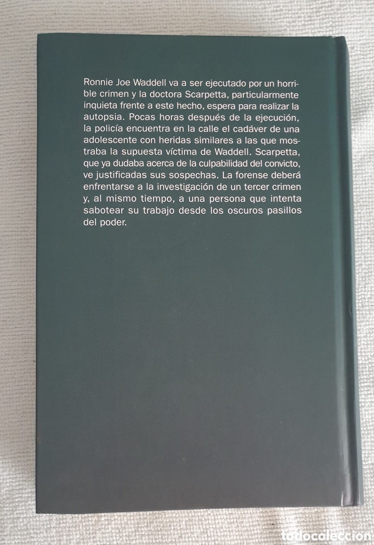 Libros: Cruel y extra&ntilde;o. Patricia Cornwell. - Foto 2