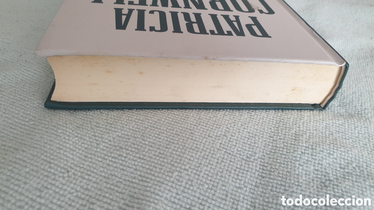 Libros: Cruel y extra&ntilde;o. Patricia Cornwell. - Foto 4