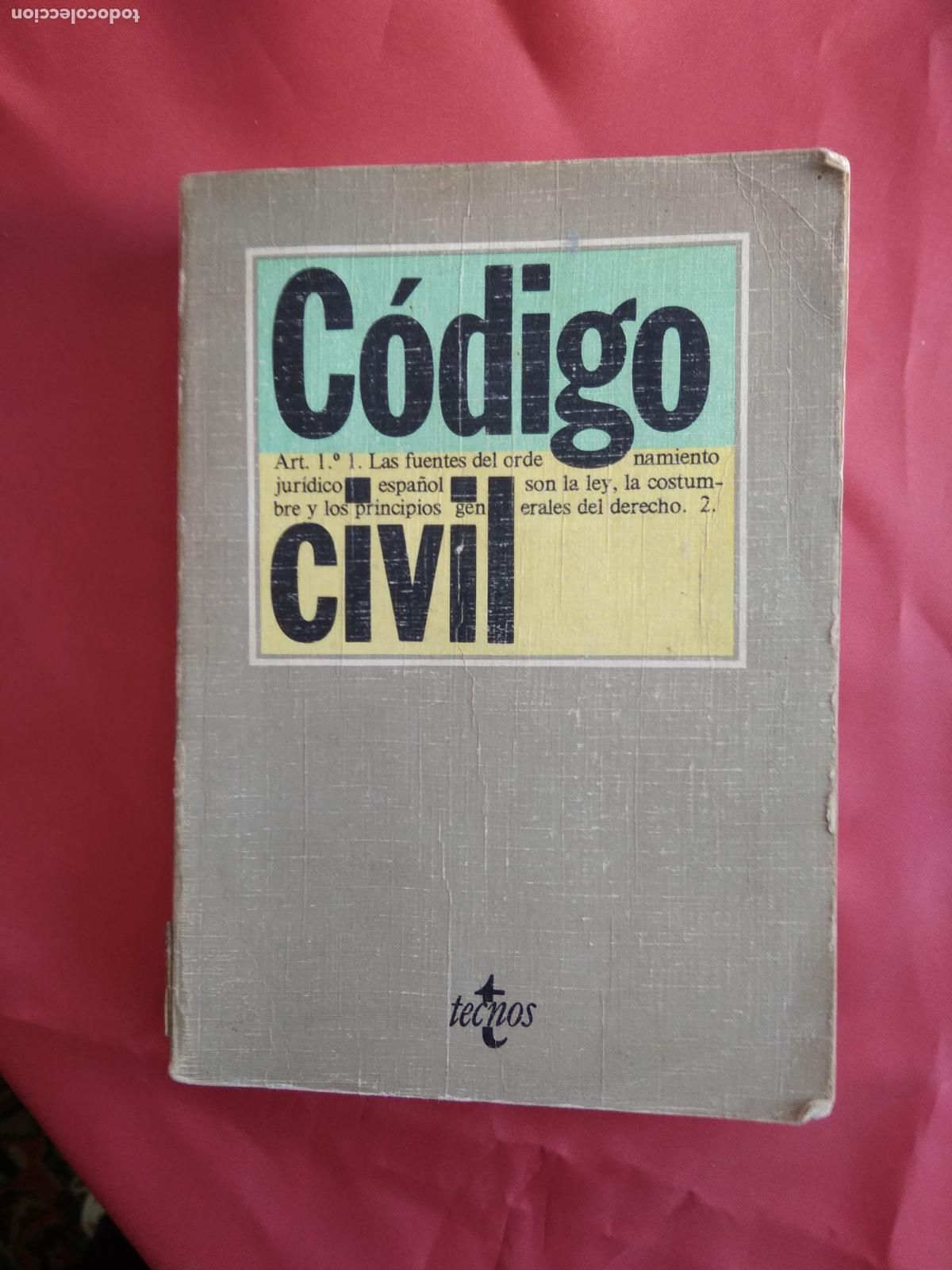 Libros: C&oacute;digo civil L.22975-887 - Foto 1