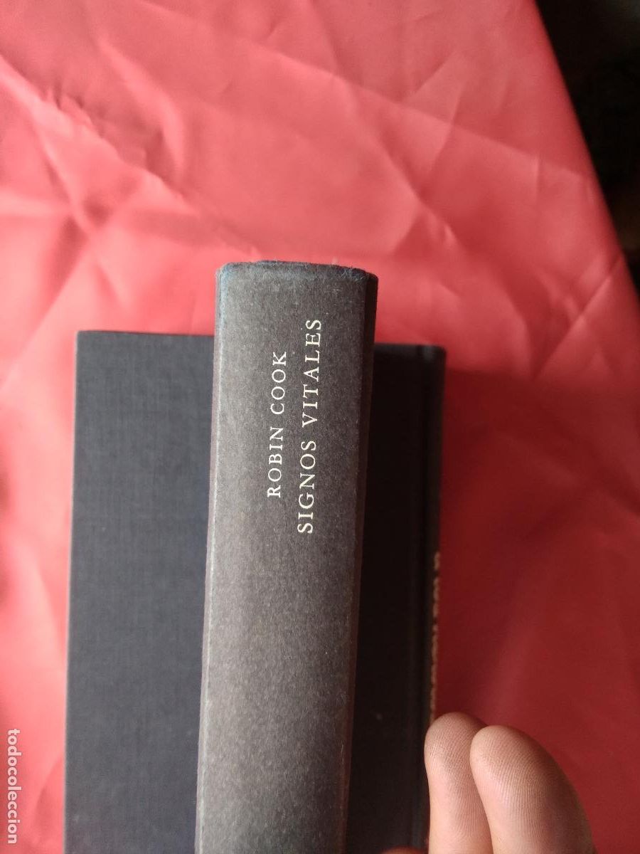 Libros: Signos vitales. Robin Cook L.22975-1024 - Foto 1