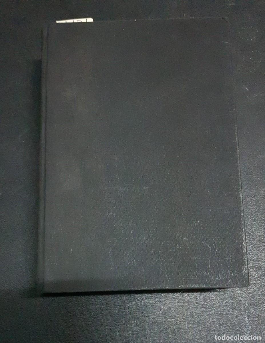 Livres: NUEVO DICCIONARIO VEL&Aacute;ZQUEZ REVISADO ESPA&Ntilde;OL-INGLES  -  VEL&Aacute;ZQUEZ DE LA CADENA, Mariano GRAY, Eduard