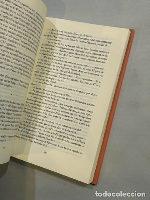 Libros: John Le Carr&eacute; - Lhome m&eacute;s buscat - Foto 2