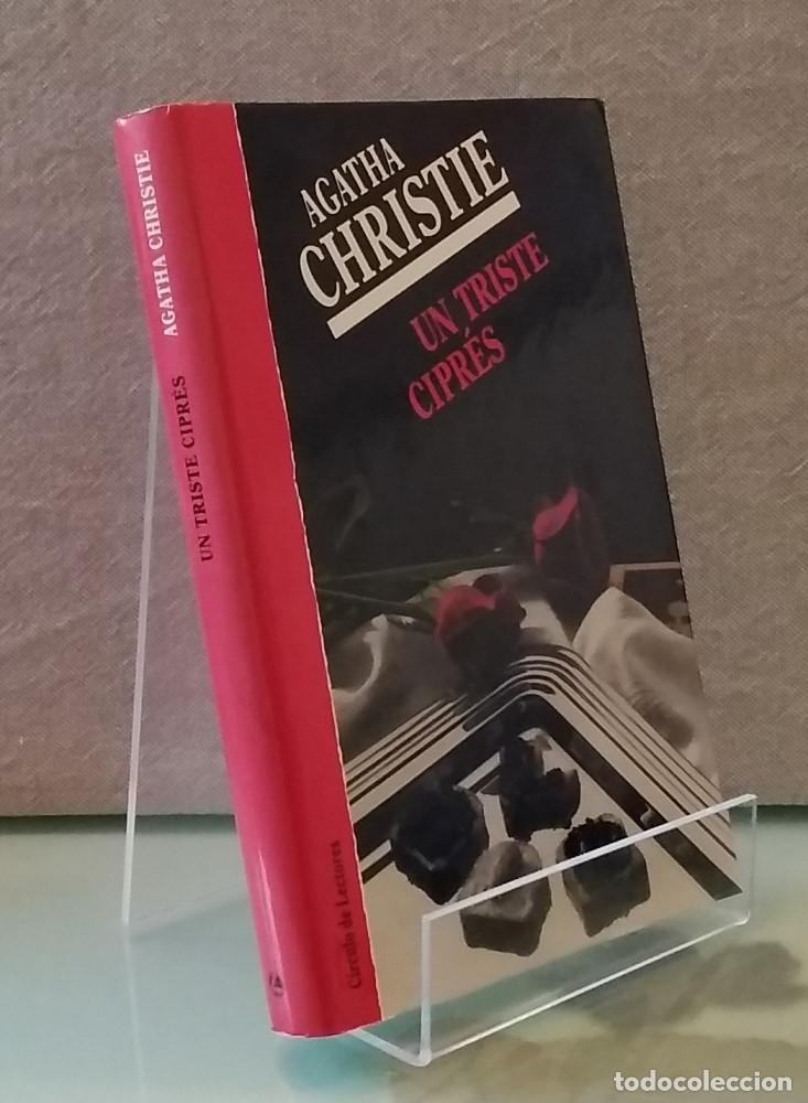 Libros: Un triste cipres - Agatha Christie - Foto 1