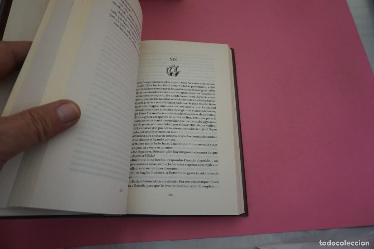 Libros: AR2C/ TRES MANOS EN LA FUENTE - LINDSEY DAVIS / EDITORIAL EDHASA - Foto 4