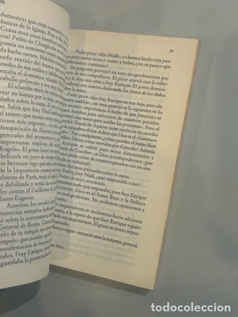 Libros: Paul Harding - Un santo asesinato - Foto 2