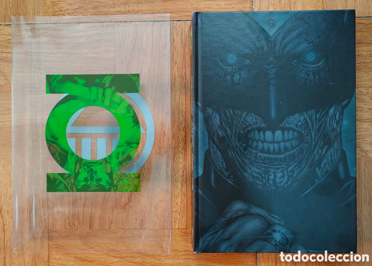 Libros: La Noche m&aacute;s Oscura � Edici&oacute;n Deluxe � ECC - Geoff Johns - Foto 4