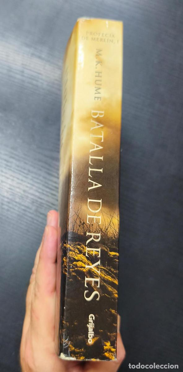 Libros: BATALLA DE REYES. PROFECIA DE MERLIN I - M. K. HUME - Foto 2