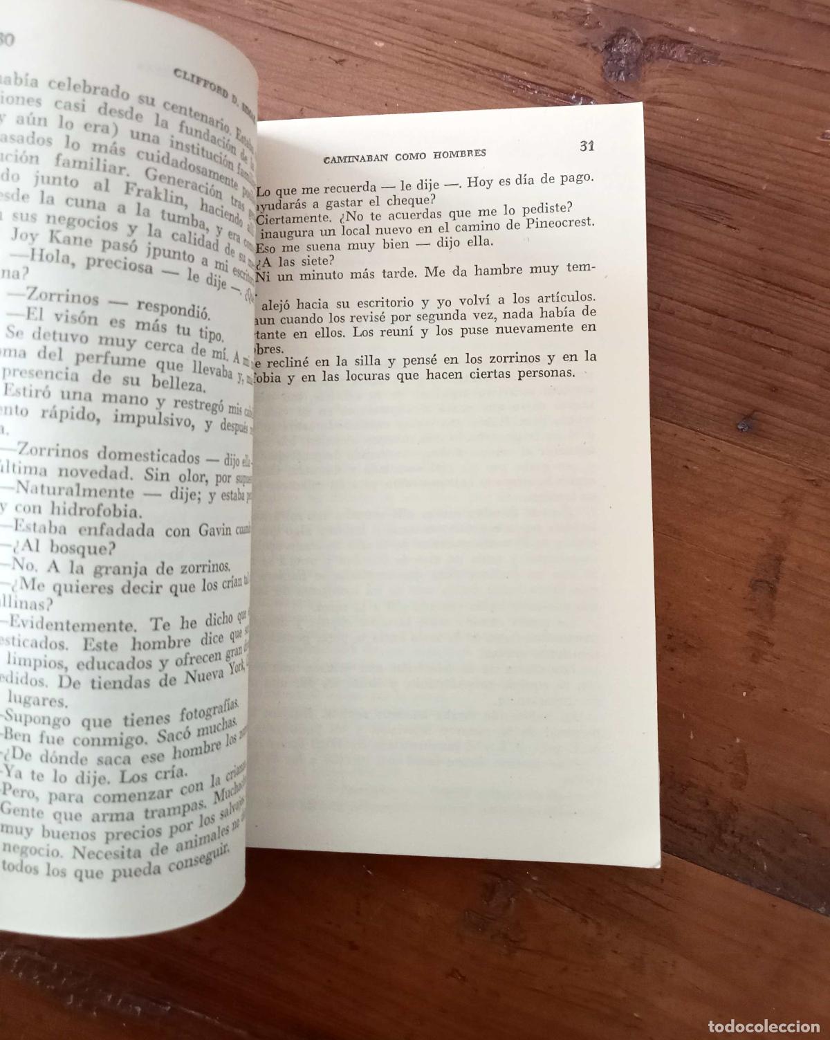 Libros: Clifford D. Simak - CAMINABAN COMO HOMBRES - Foto 3