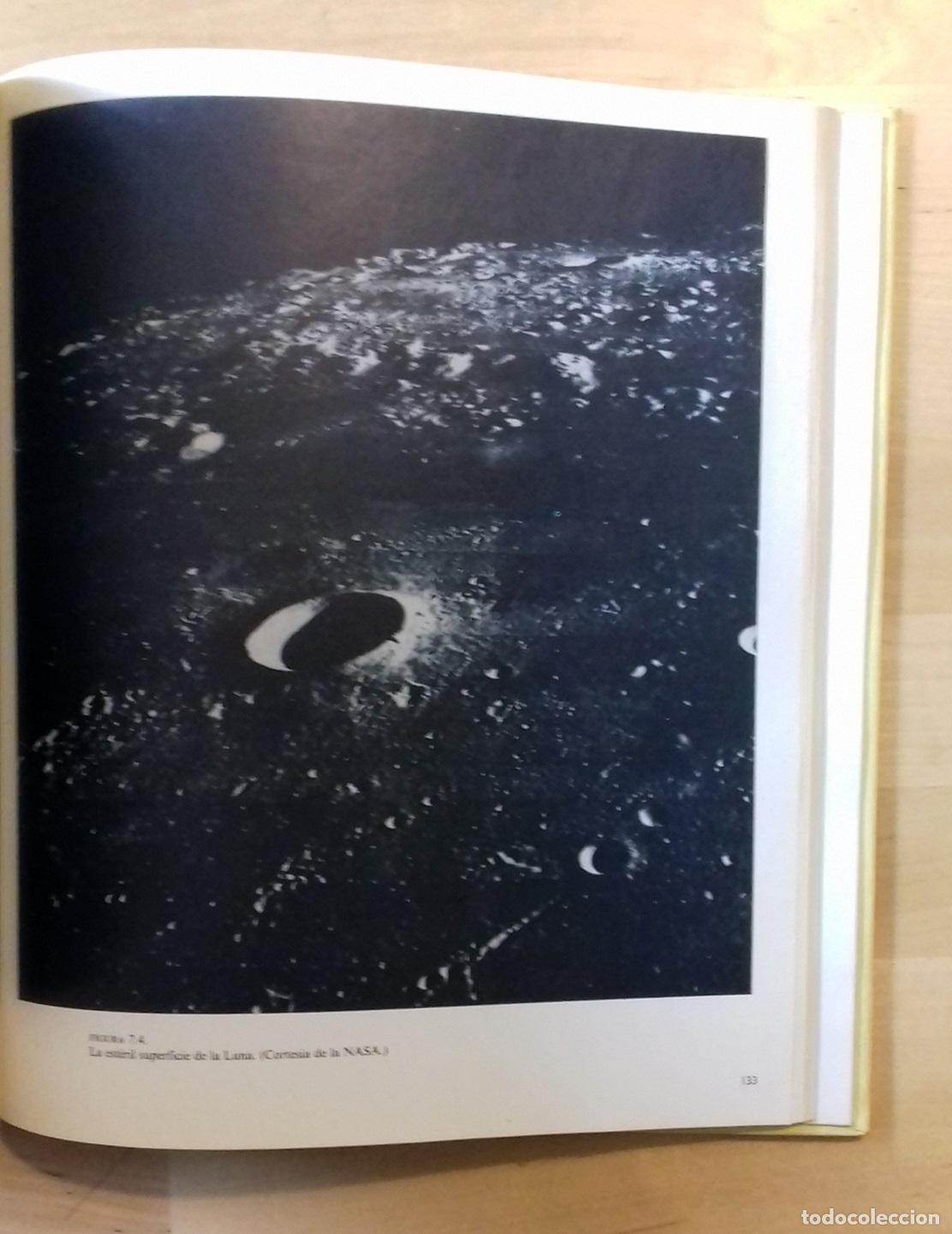 Libros: Fred Hoyle - INICIACI&Oacute;N A LA ASTRONOM&Iacute;A - Foto 2