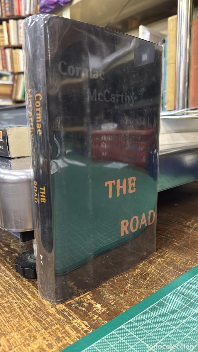 Libros: MCCARTHY. (Cormac) - THE ROAD. - Foto 7