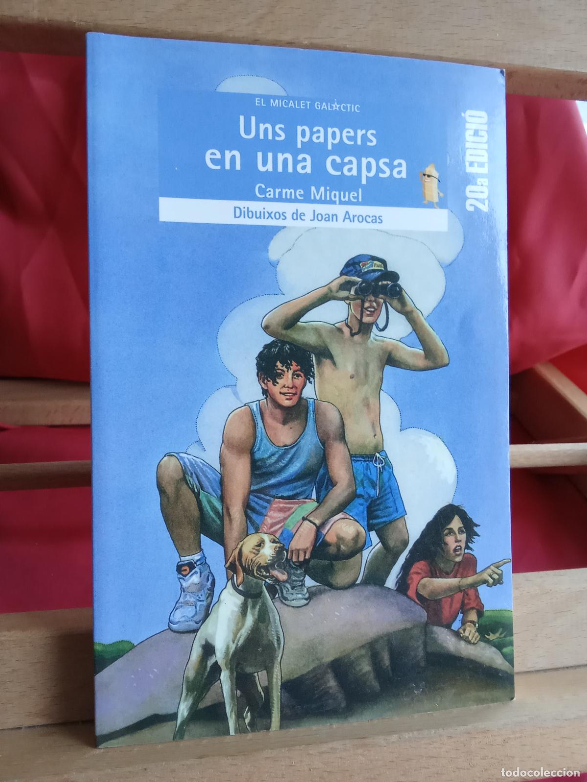 Livres: Uns papers en una capsa. Carme Miguel L.16184-1983