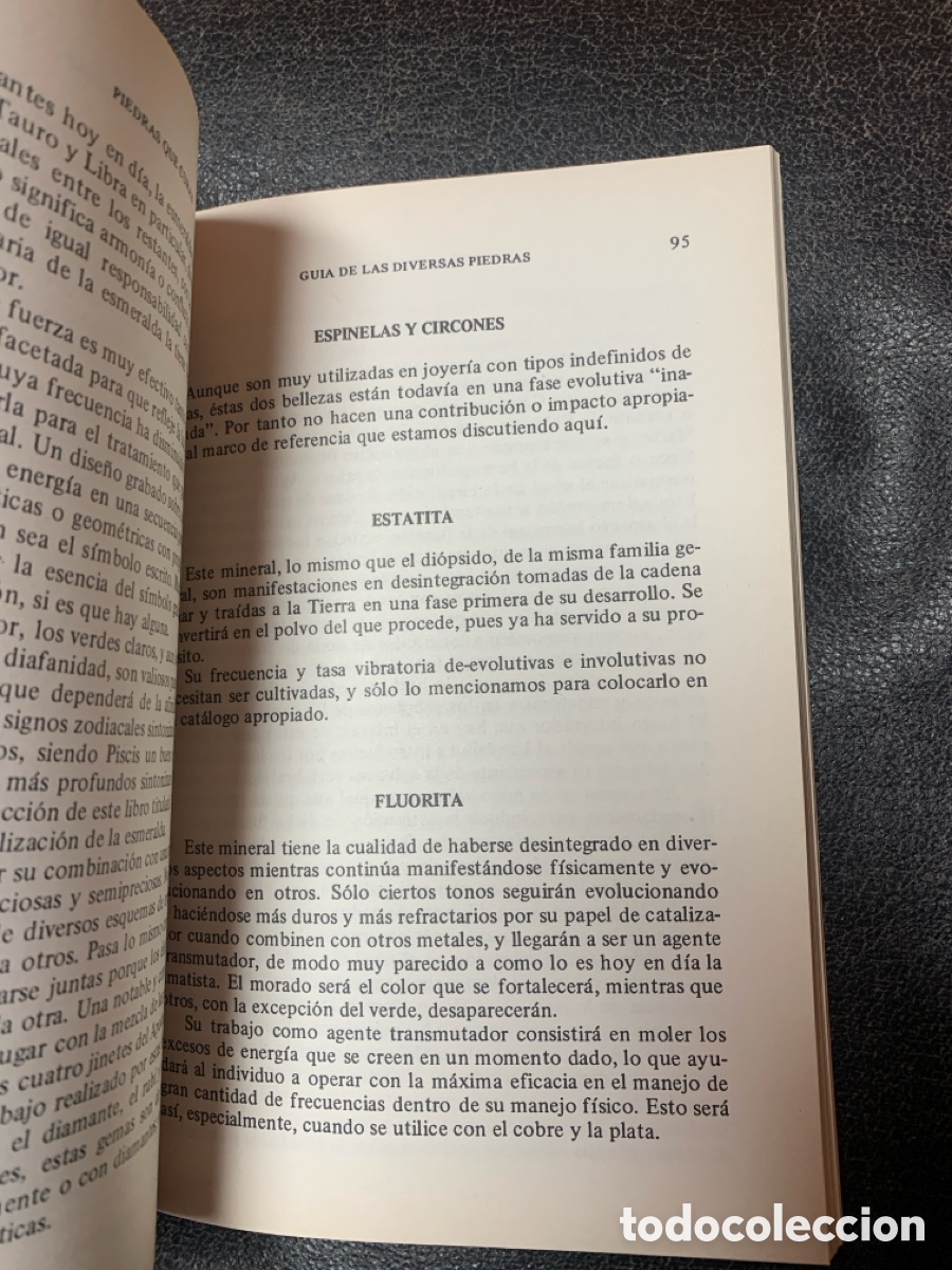 Libros: &bull;PIEDRAS QUE CURAN, JULIA LORUSSO Y JOEL GLICK, LA TABLA DE ESMERALDA - Foto 2