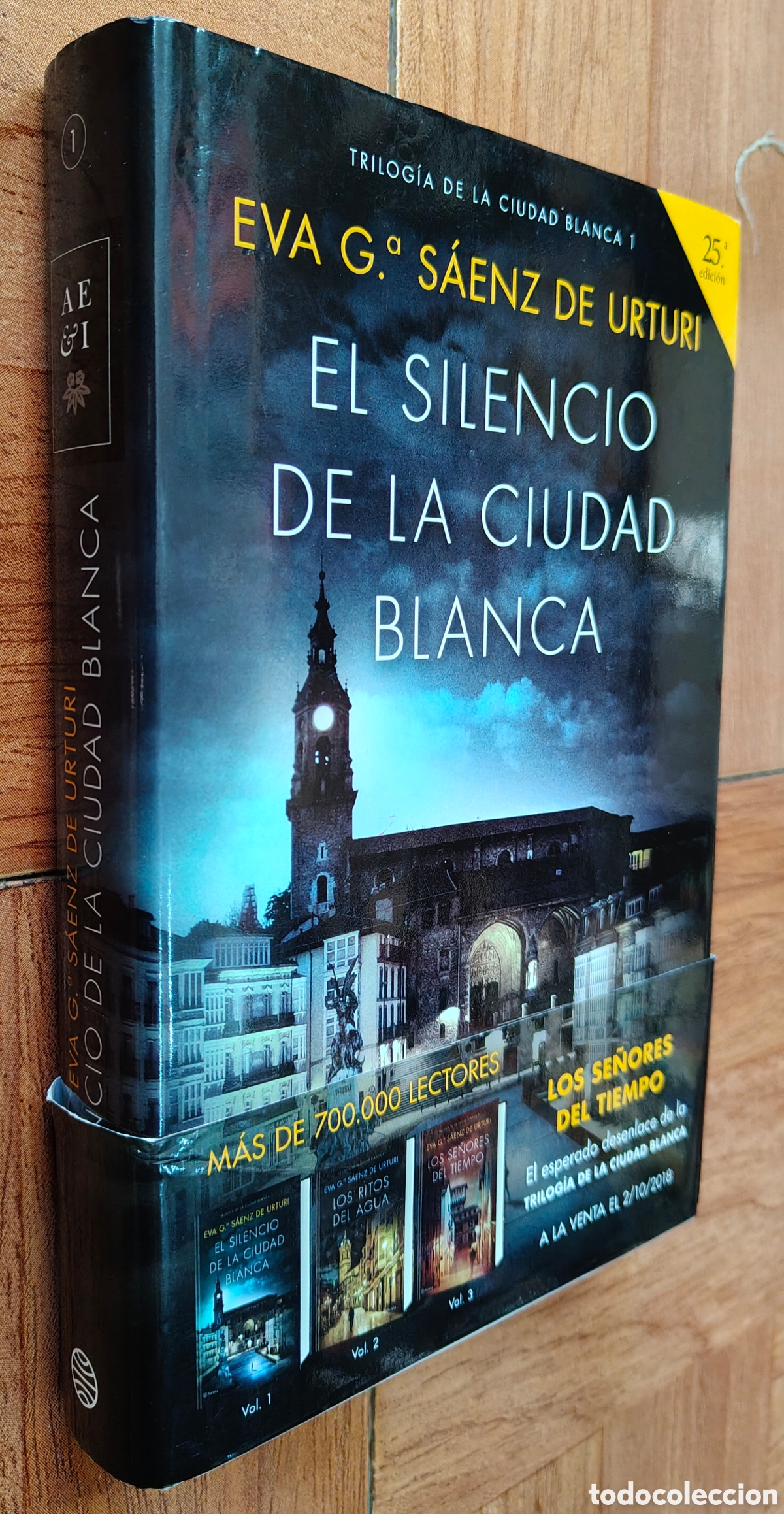 B&uuml;cher: El Silencio de la Ciudad Blanca � Planeta - Eva G.&ordf; S&aacute;enz de Urturi