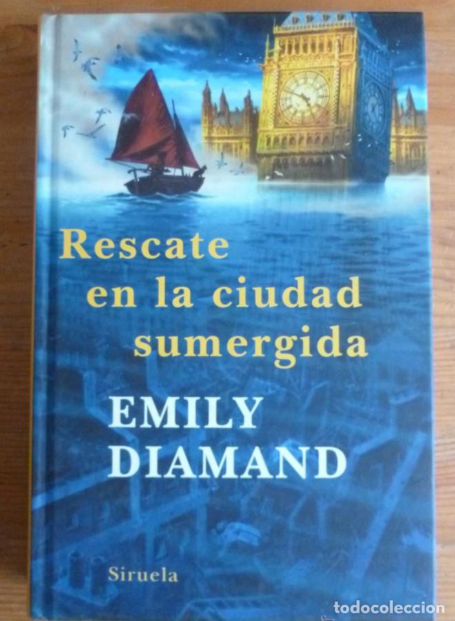 Livros em segunda m&atilde;o: Rescate en la ciudad sumergida: 204 (Las Tres Edades) - Clara Ministral
