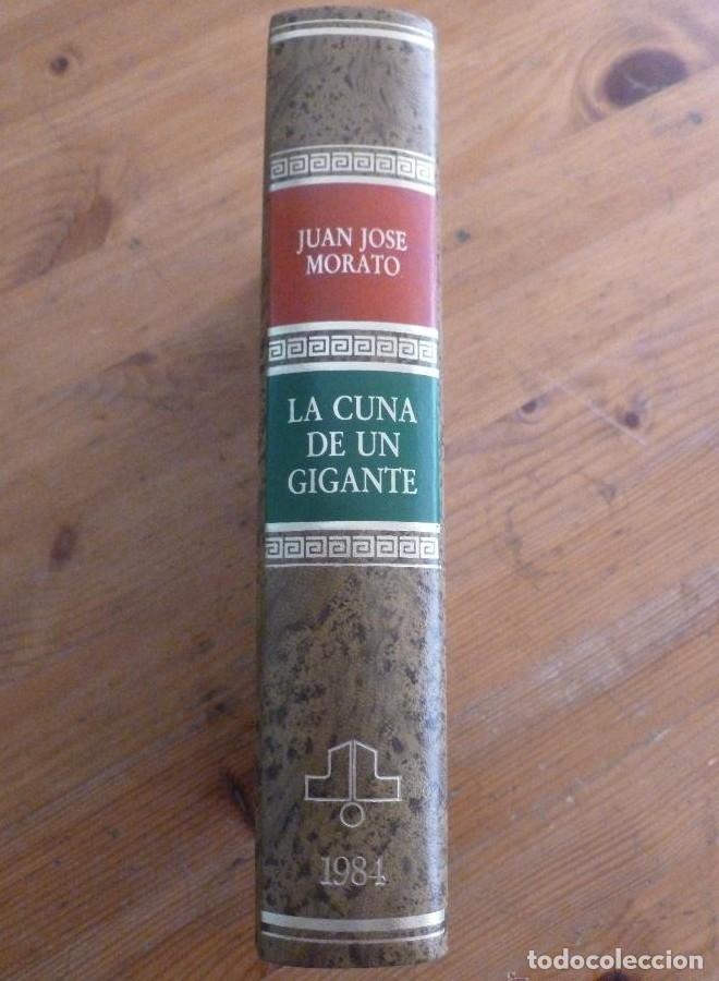 Libros: LA CU&Ntilde;A DE UN GIGANTE. H&ordf; DEL ARTE DE IMPRIMIR. JUAN. J. MORATO. MINISTERIO TRABAJO. 1984 622 PAG -