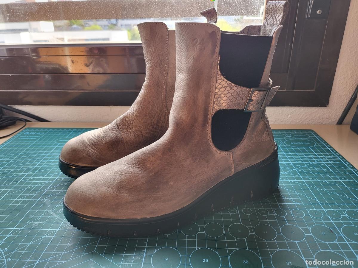 Libri di seconda mano: BOTA MUJER 24 HORAS N 38 MATERIAL PIEL ESTILO CREMALLERA ORIGINAL MADE IN SPAIN