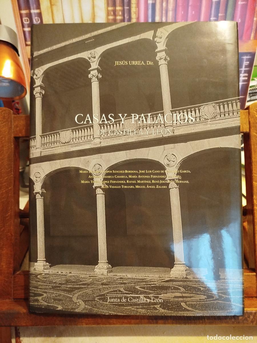 books: Casas y palacios de Castilla y Le&oacute;n - VVAA