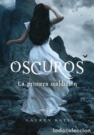 Livros em segunda m&atilde;o: Oscuros: La primera maldici&oacute;n- 9786073113038