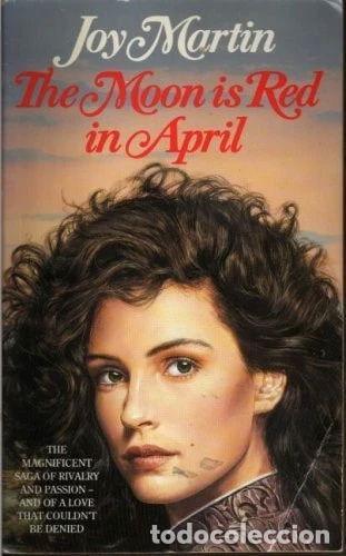Livres: The Moon Is Red in April- 9780586204368