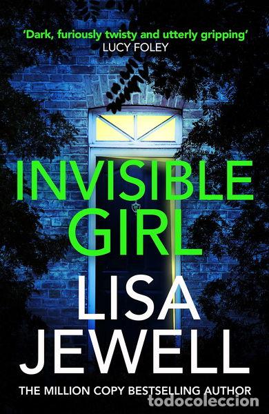 Libri di seconda mano: Invisible Girl- 9781787461512