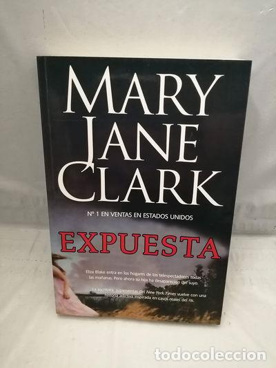 Libri di seconda mano: Expuesta- 9788498005974