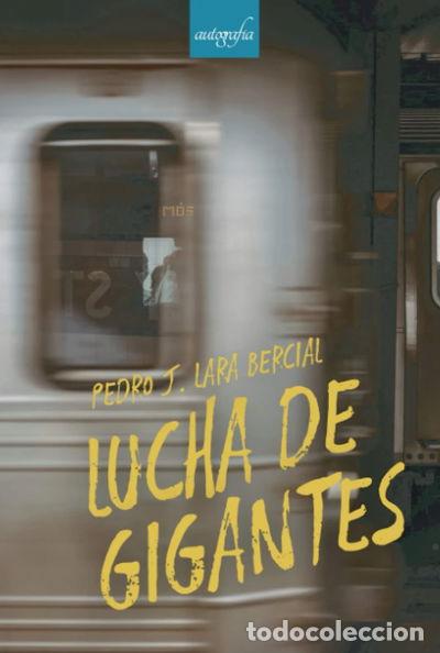 Libros: Lucha de gigantes- 9788418910692 - Foto 1