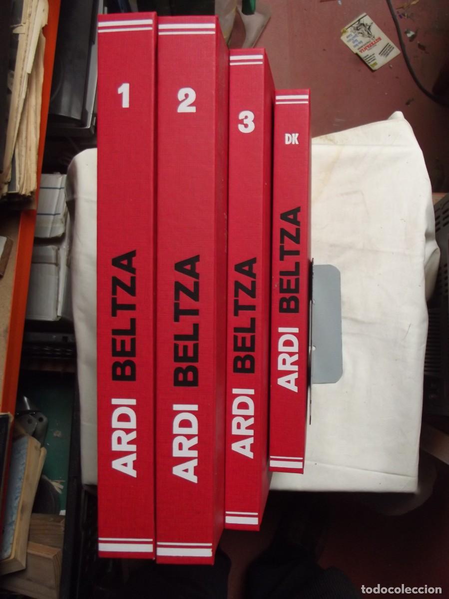 Livros em segunda m&atilde;o: ARDI BELTZA 3 TOMOS DE REVISTAS + 1 TOMOS DE DOCUMENTOS