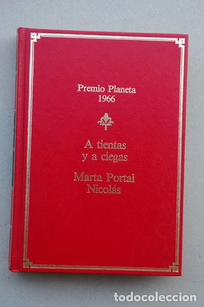 Libros: A tientas y a ciegas- 9788432087448 - Foto 1