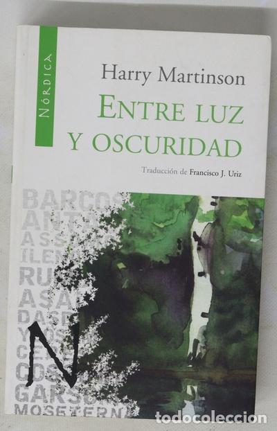 Libros: Entre luz y oscuridad - Foto 1
