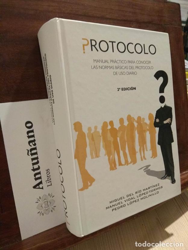 books: Protocolo Manual Pr&aacute;ctico para conocer las normas b&aacute;sicas del protocolo de uso diario