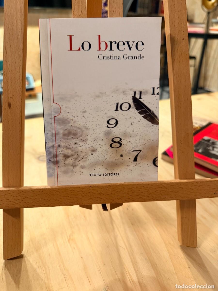 books: LO BREVE- CRISTINA GRANDE