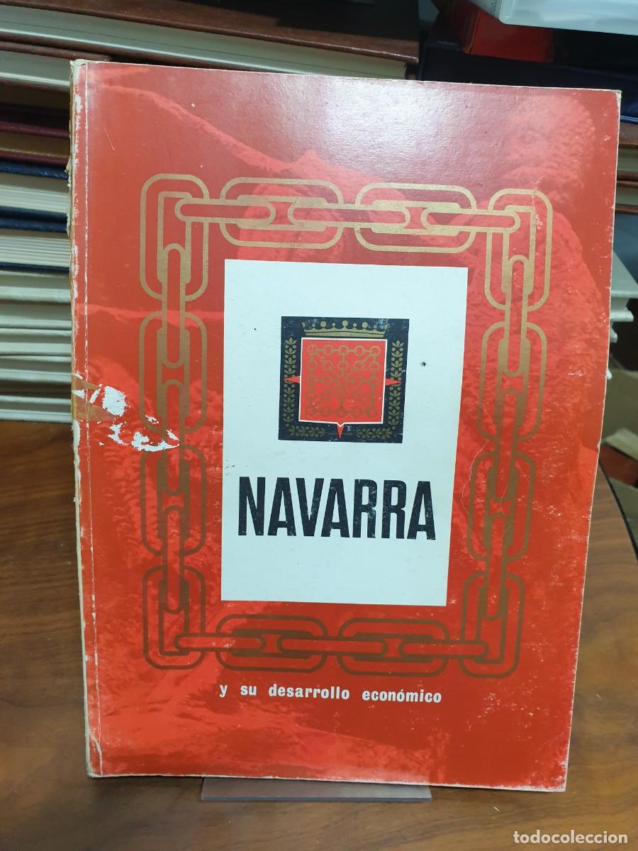 Livres: Navarra y su desarrollo econ&oacute;mico