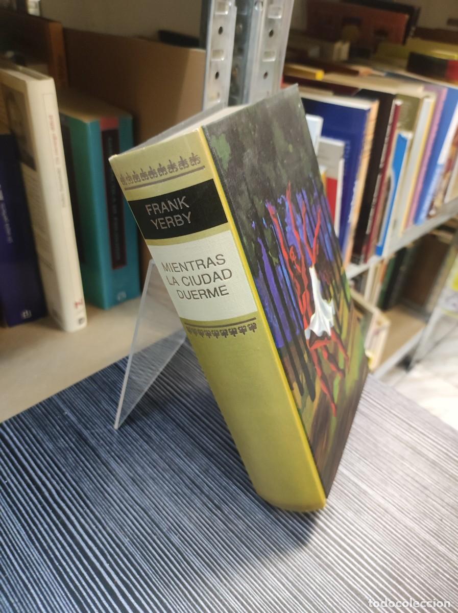 Libros: Mientras la ciudad duerme Frank Yerby - Foto 1