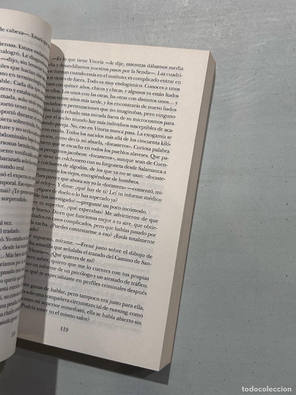 Libros: Eva Garc&iacute;a S&aacute;enz de Urturi - El silencio de la ciudad blanca - Foto 2
