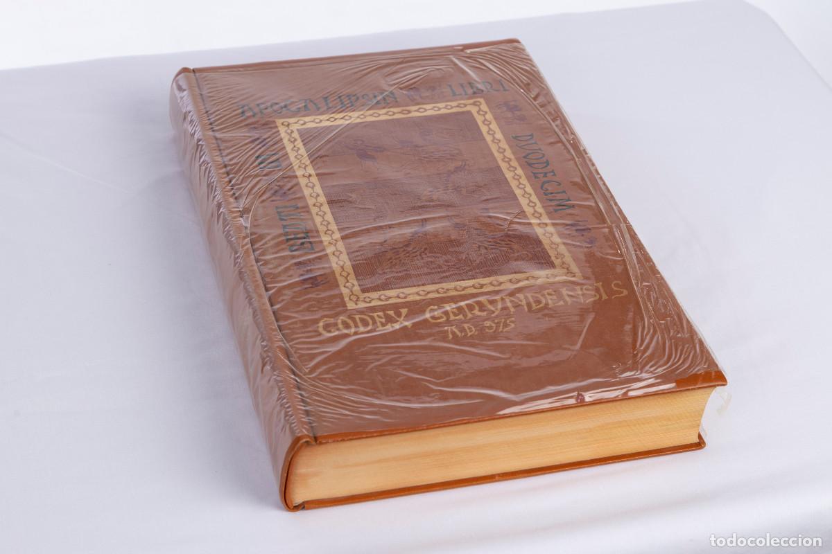 Libros: Beato de Li&eacute;bana &ndash; Codex Gerundensis (A.D. 975) &ndash; Facs&iacute;mil EDILAN completo y numerado (3 vols) - Foto 6