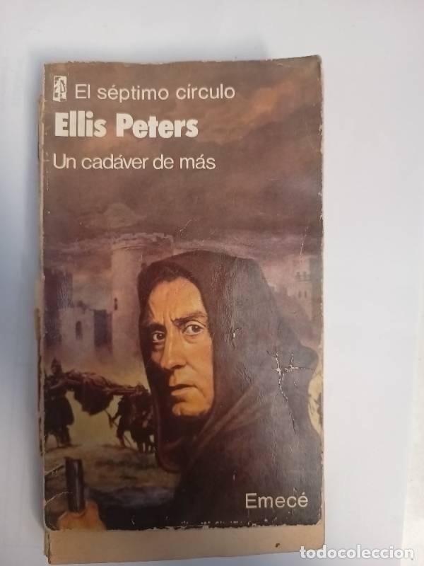 Libros: Un cad&aacute;ver de m&aacute;s - Ellis Peters - Foto 1