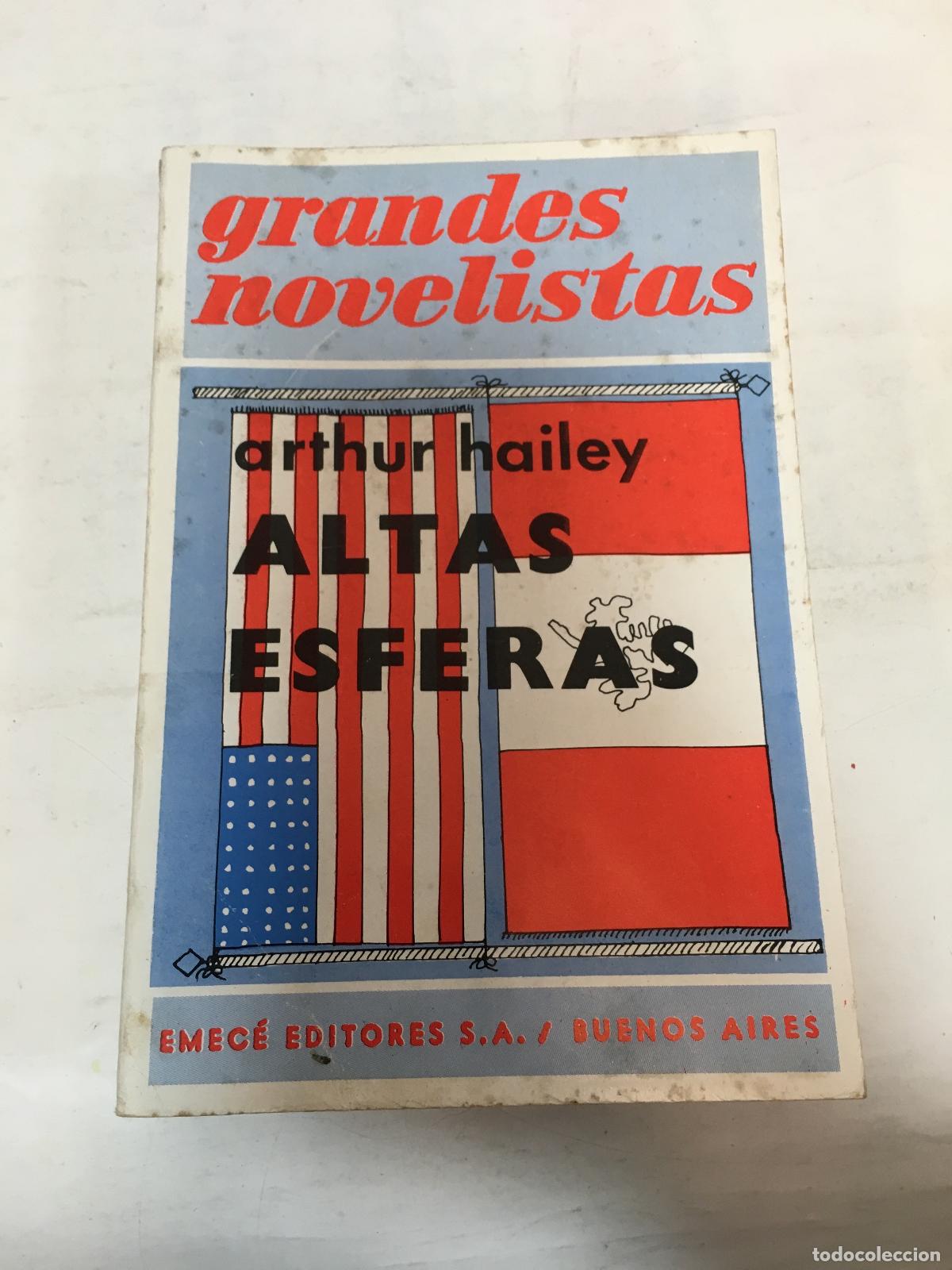 Livres: Amigos en las altas esferas. (Crimen Y Misterio) - Leon, Donna