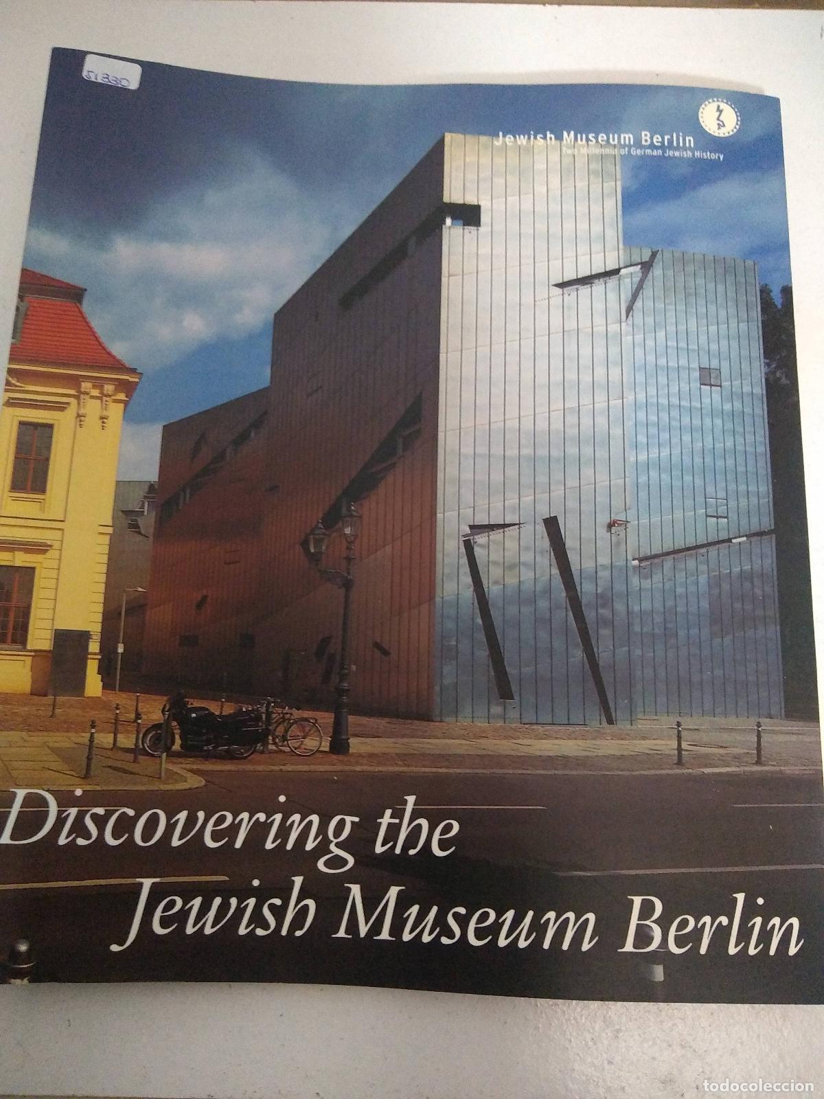 Livros em segunda m&atilde;o: Discovering the jewish Museum Berlin - Varios